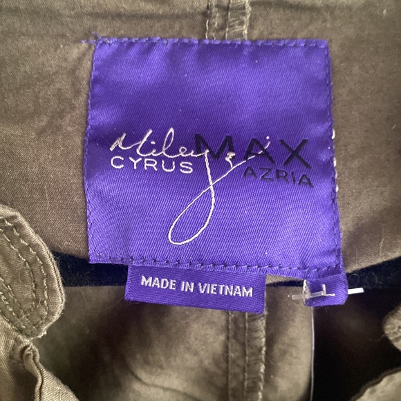 Olive green military style jacket. NWT. - Picture 2 of 4